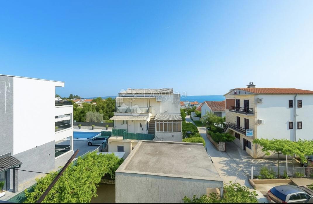 Stanovanje Kaštel Stari, Kaštela, 82m2