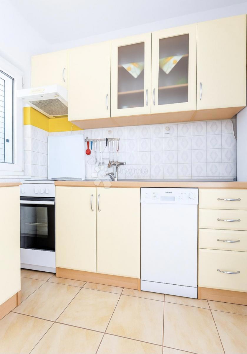 Stanovanje Kaštel Stari, Kaštela, 82m2