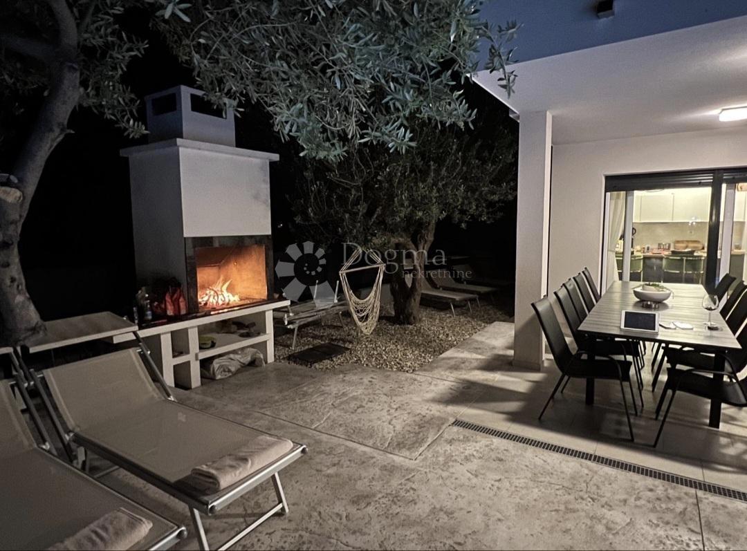 Hiša Kaštel Stari, Kaštela, 180m2