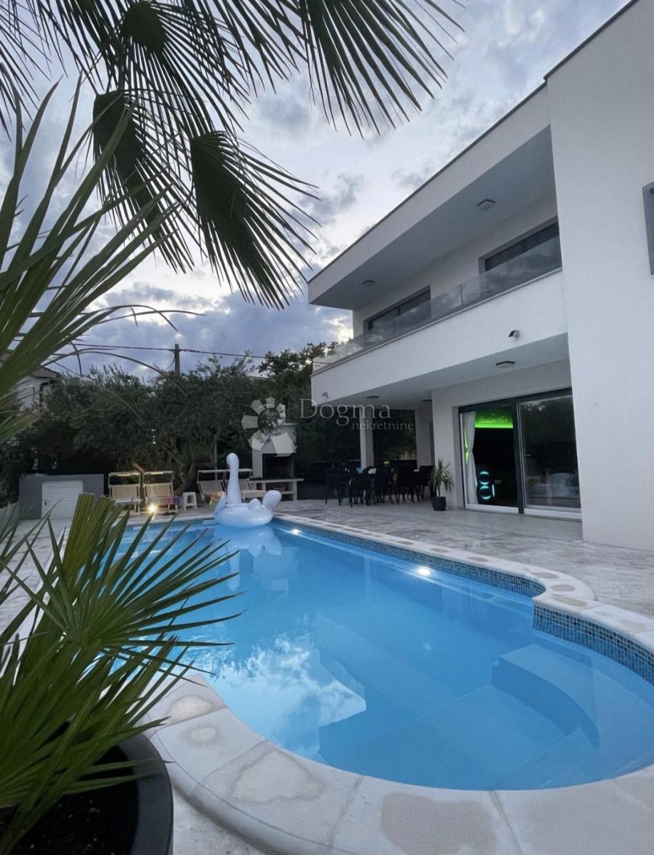Hiša Kaštel Stari, Kaštela, 180m2