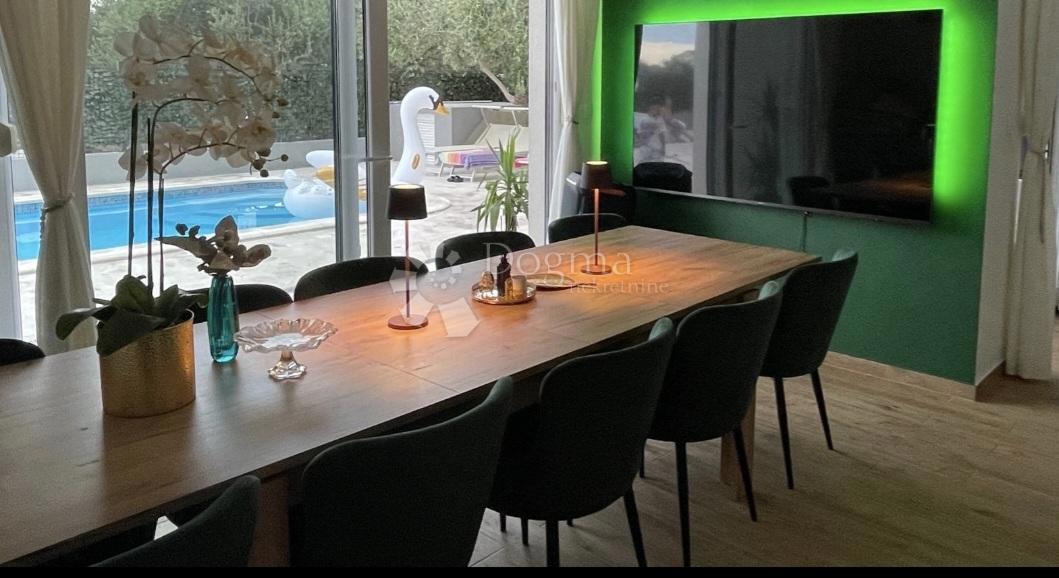 Hiša Kaštel Stari, Kaštela, 180m2