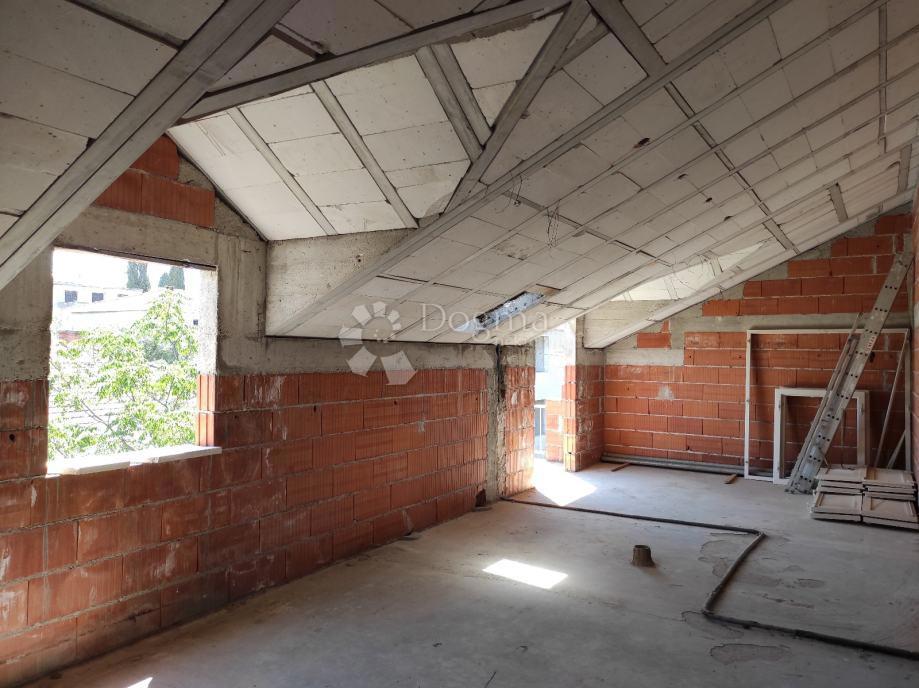 Hiša Supetar, 360m2