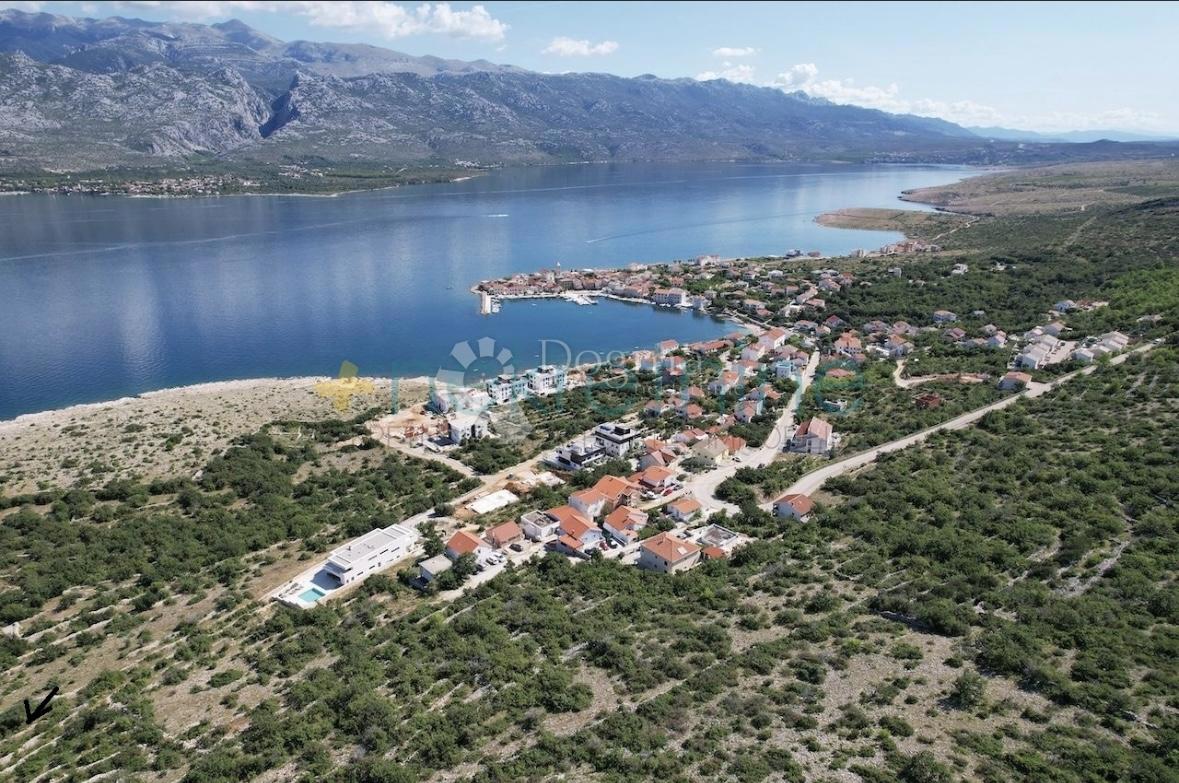 Kmetijsko zemljišče Vinjerac, Posedarje, 2.243m2