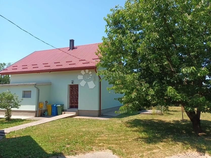 Hiša Budak, Gospić - Okolica, 200m2
