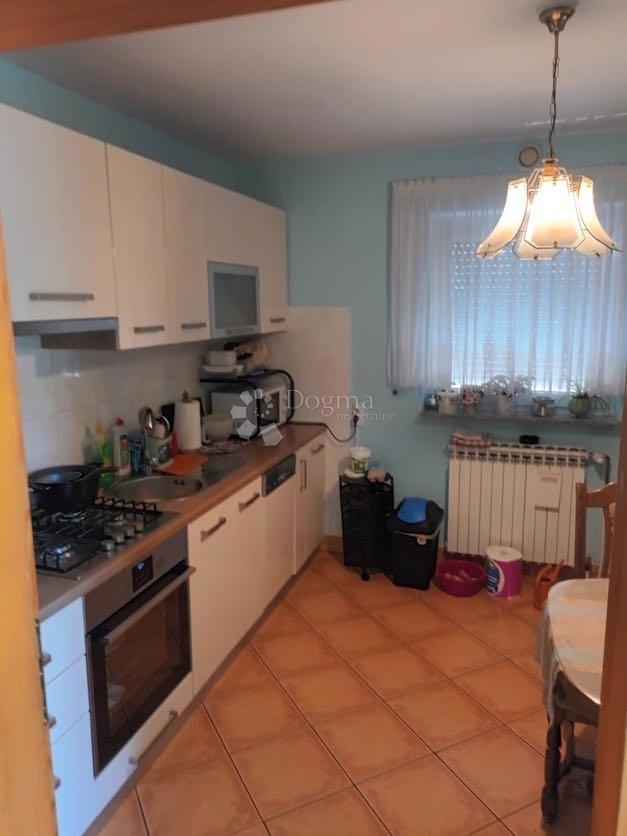 Hiša Budak, Gospić - Okolica, 200m2