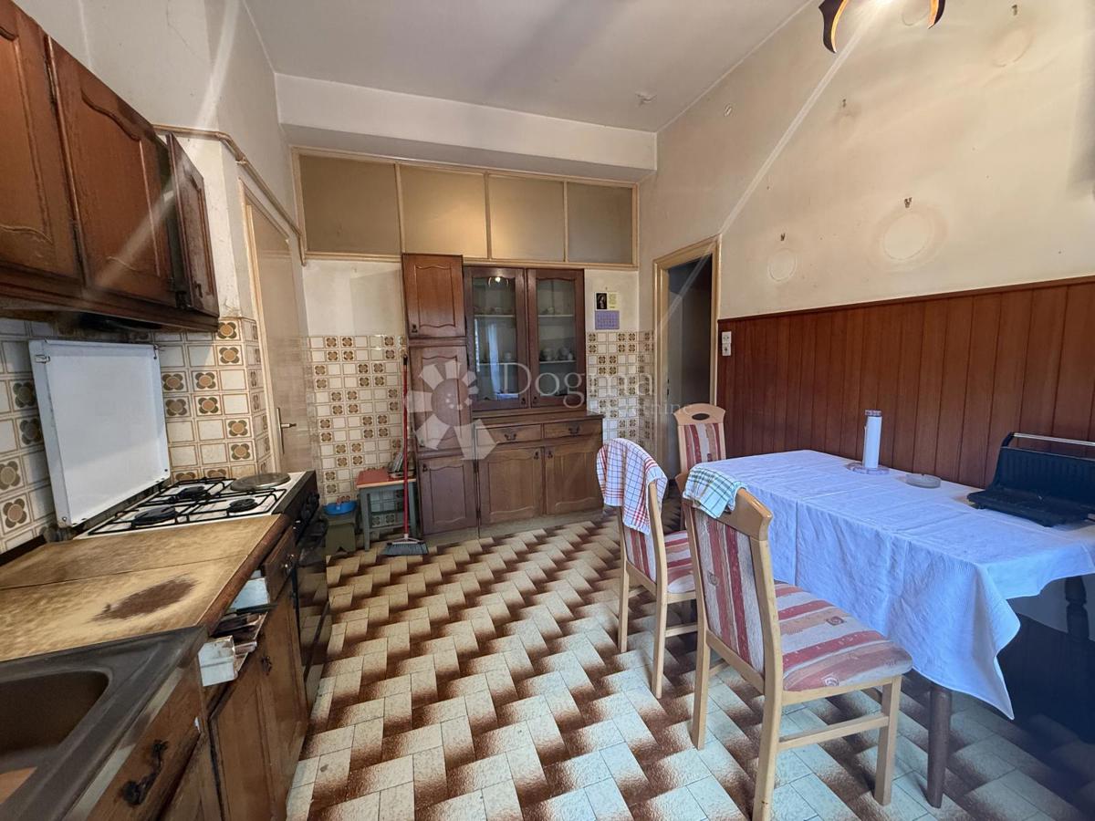 Stanovanje Pećine, Rijeka, 118,12m2