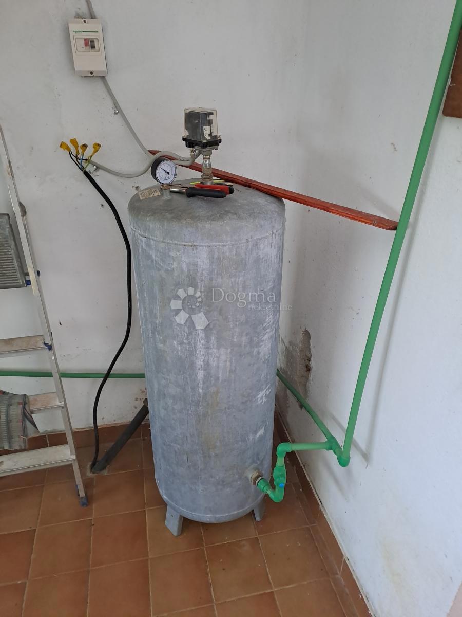Hiša Pješčanica, Gvozd, 200m2