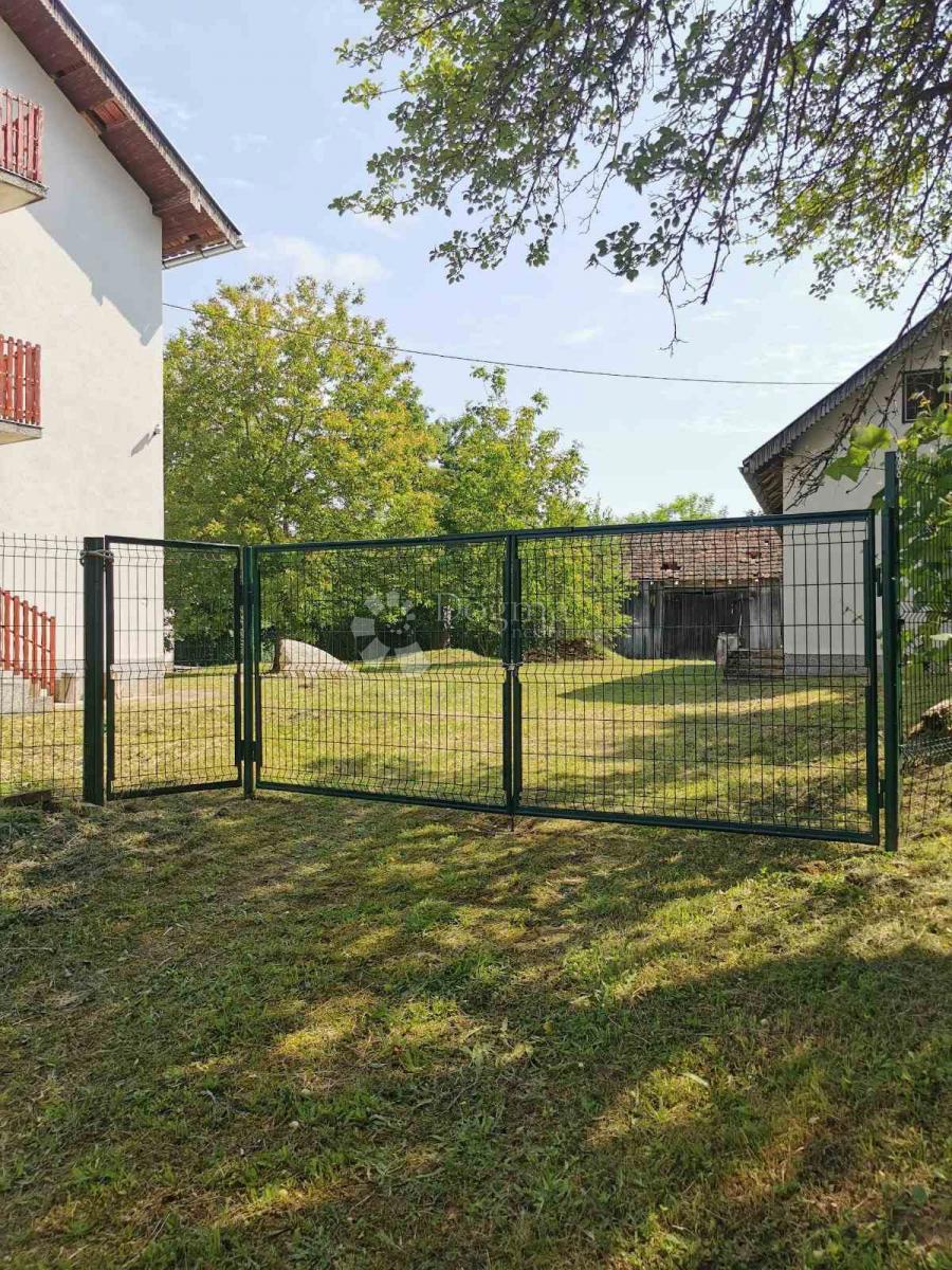 Hiša Pješčanica, Gvozd, 200m2