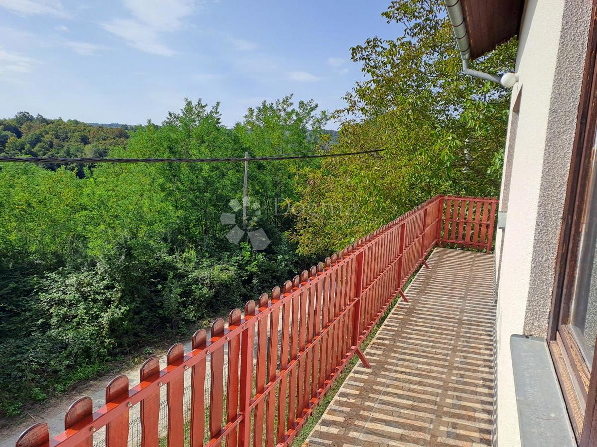 Hiša Pješčanica, Gvozd, 200m2