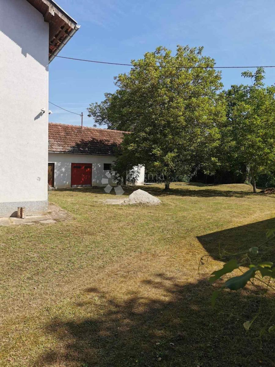Hiša Pješčanica, Gvozd, 200m2