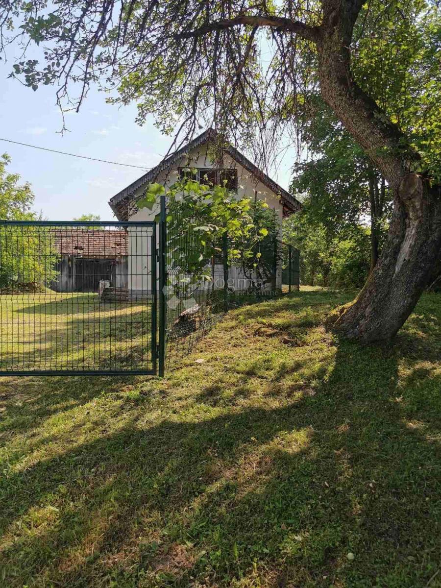 Hiša Pješčanica, Gvozd, 200m2
