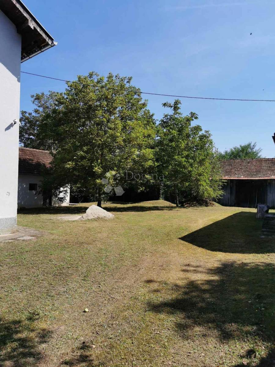 Hiša Pješčanica, Gvozd, 200m2