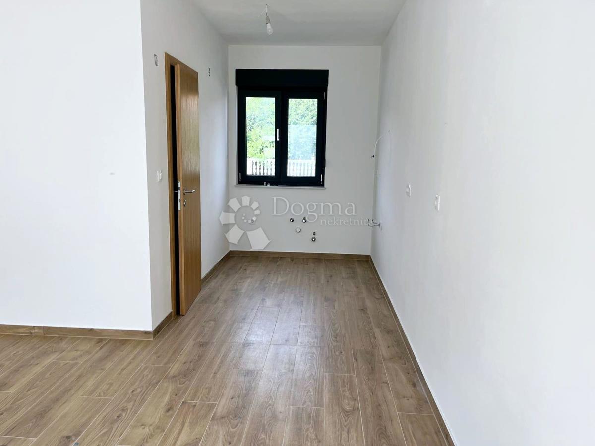 Hiša Sesvetski Kraljevec, Sesvete, 95,20m2