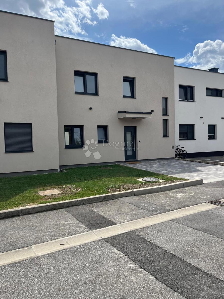 Hiša Sesvetski Kraljevec, Sesvete, 95,20m2