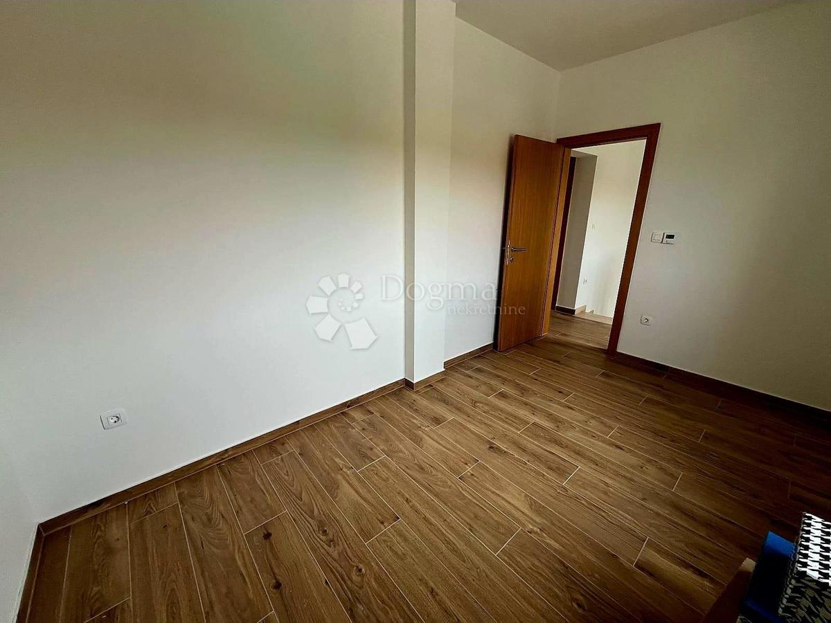 Hiša Sesvetski Kraljevec, Sesvete, 95,20m2