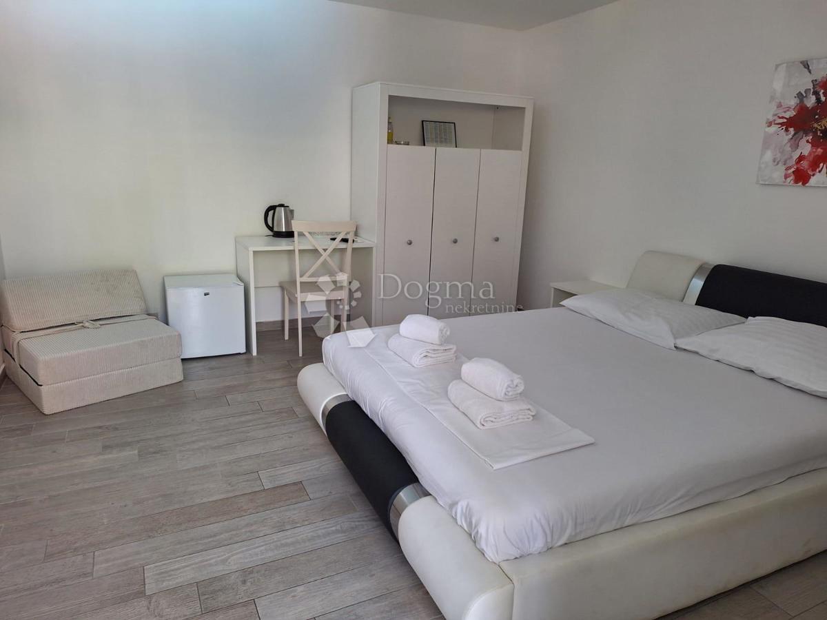 Hiša Jezera, Tisno, 750m2