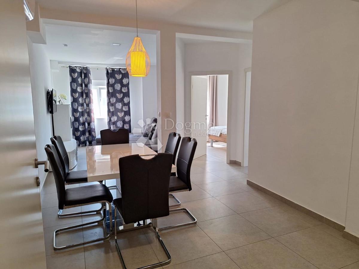 Hiša Jezera, Tisno, 750m2