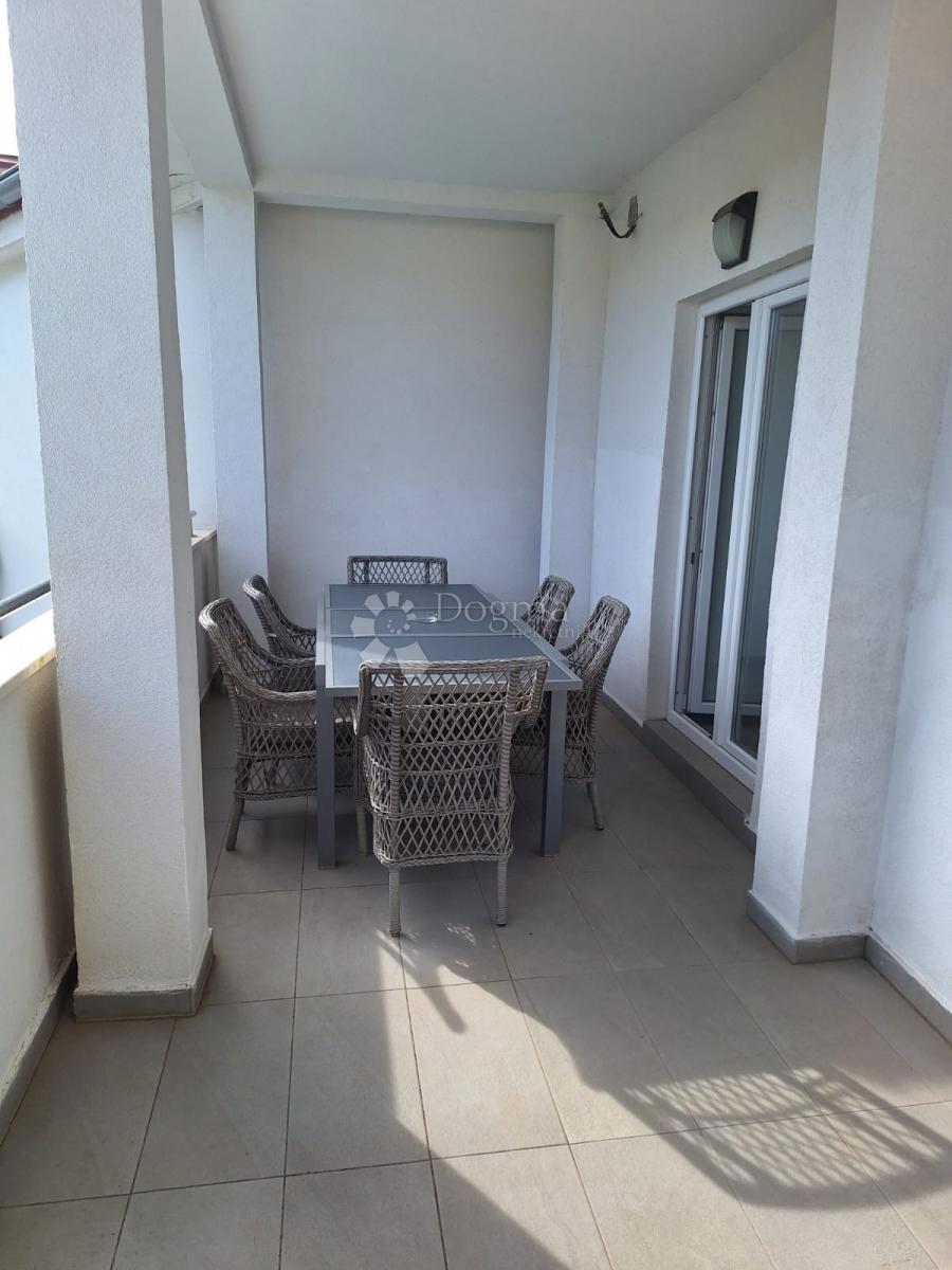 Hiša Jezera, Tisno, 750m2