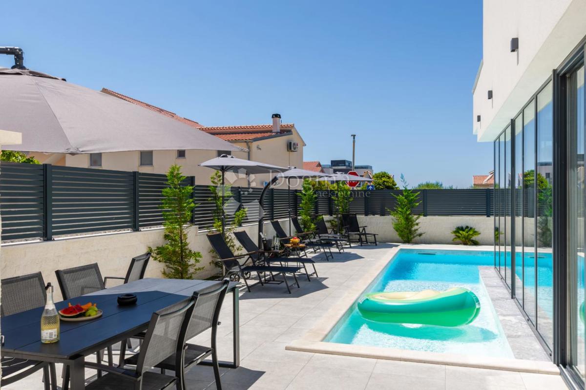 Hiša Mulo, Vrsi, 300m2
