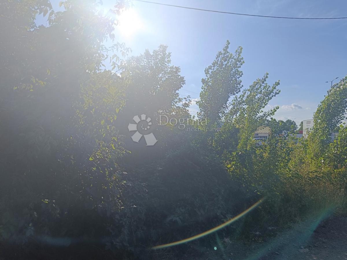 Zazidljivo zemljišče Bosutsko naselje, Osijek, 107m2