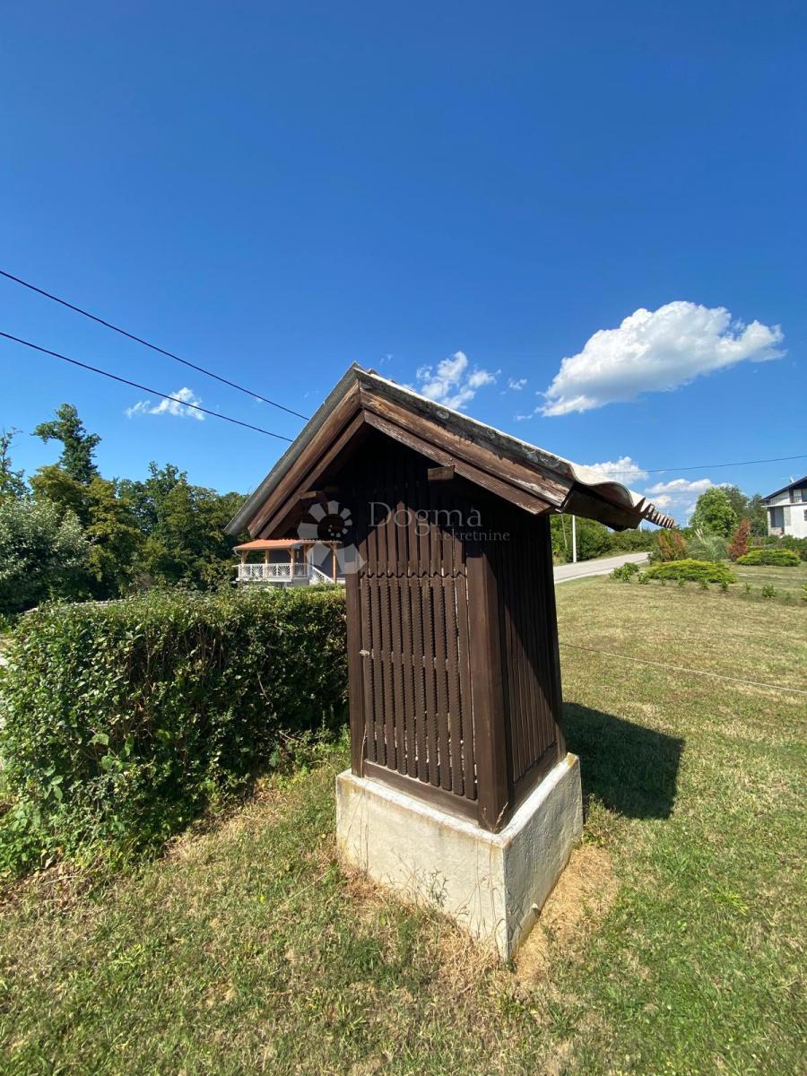 Hiša Moslavačka Slatina, Popovača, 1.353m2