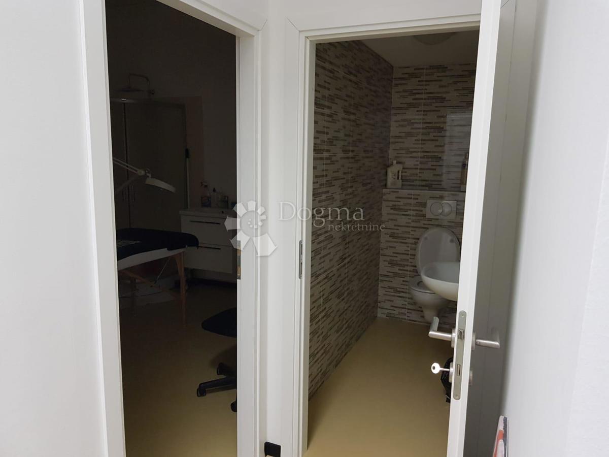 Poslovni prostor Gruž, Dubrovnik, 97,65m2