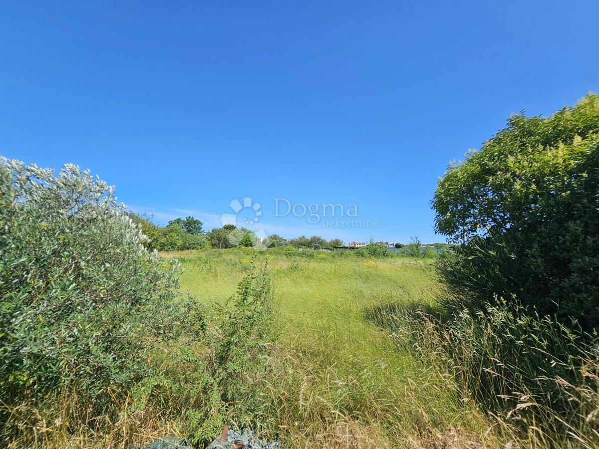 Zazidljivo zemljišče Umag, 1.000m2