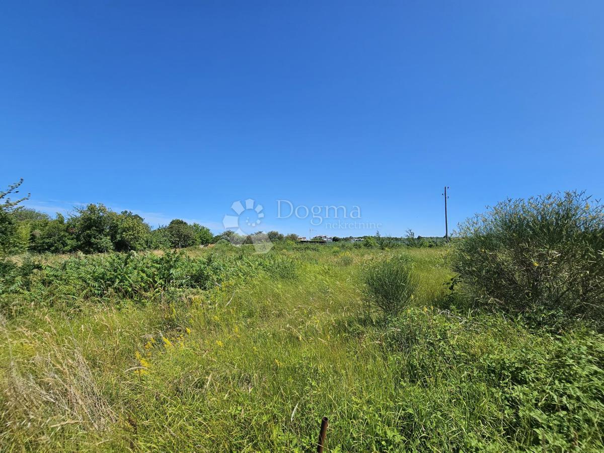 Zazidljivo zemljišče Umag, 1.000m2