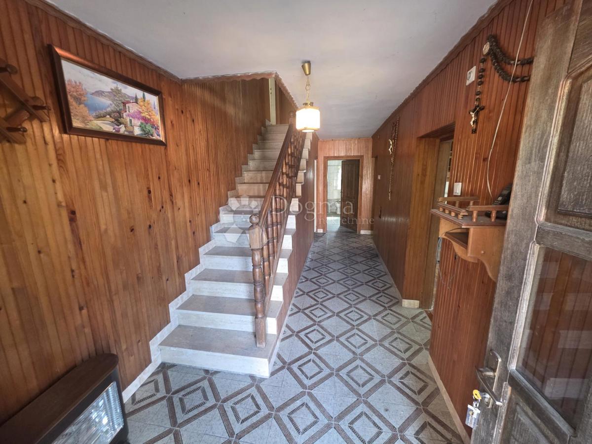 Hiša Donja Pačetina, Sveti Križ Začretje, 613m2