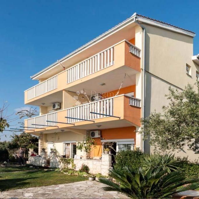 Stanovanje Stobreč, Split - Okolica, 135m2