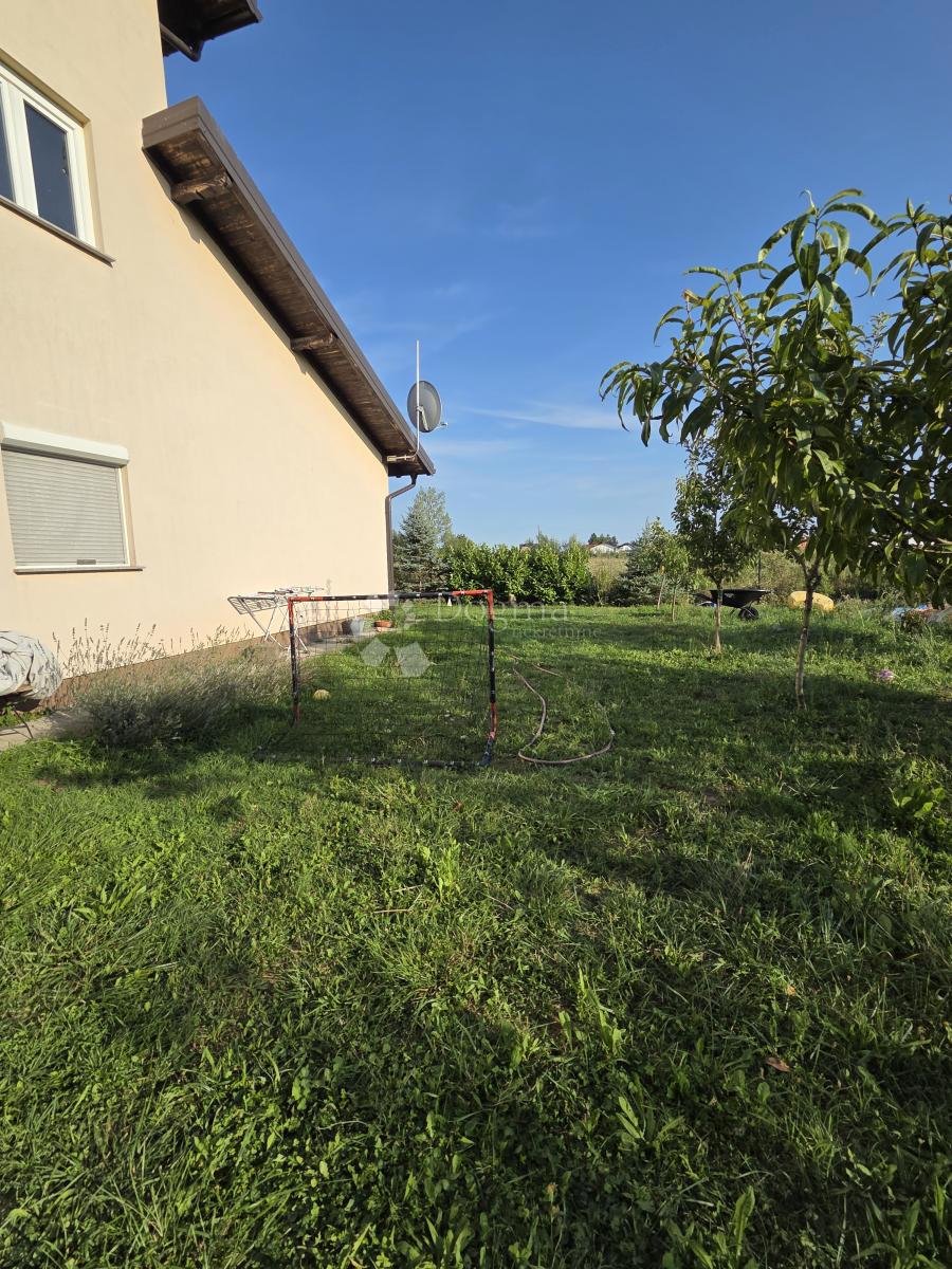Hiša Novaki Oborovski, Rugvica, P, 245m2