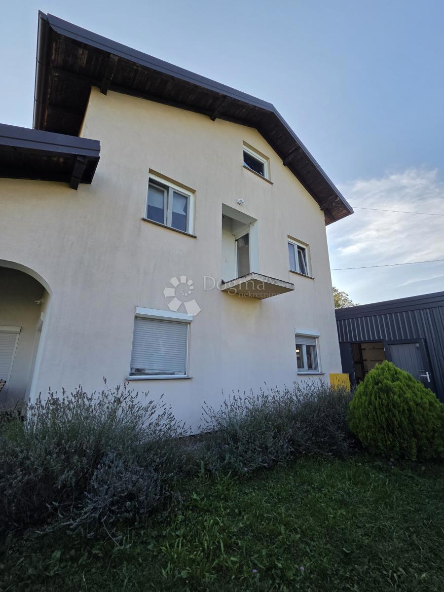 Hiša Novaki Oborovski, Rugvica, P, 245m2