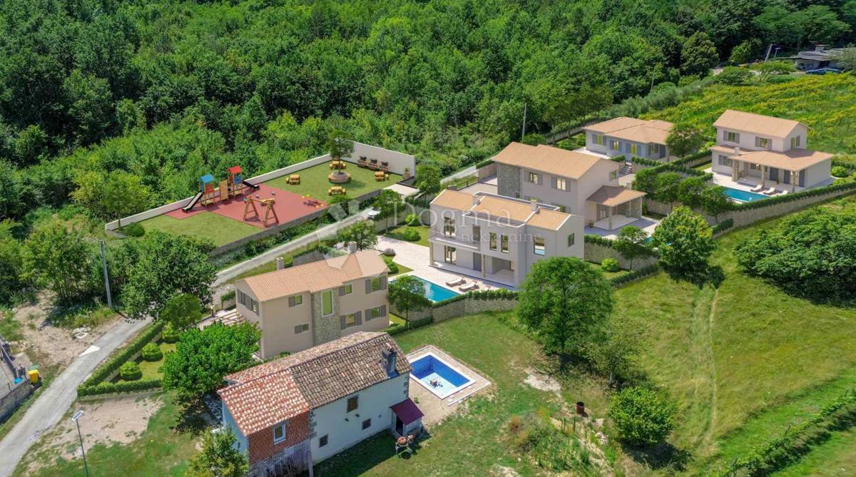 Hiša Labin, 180m2