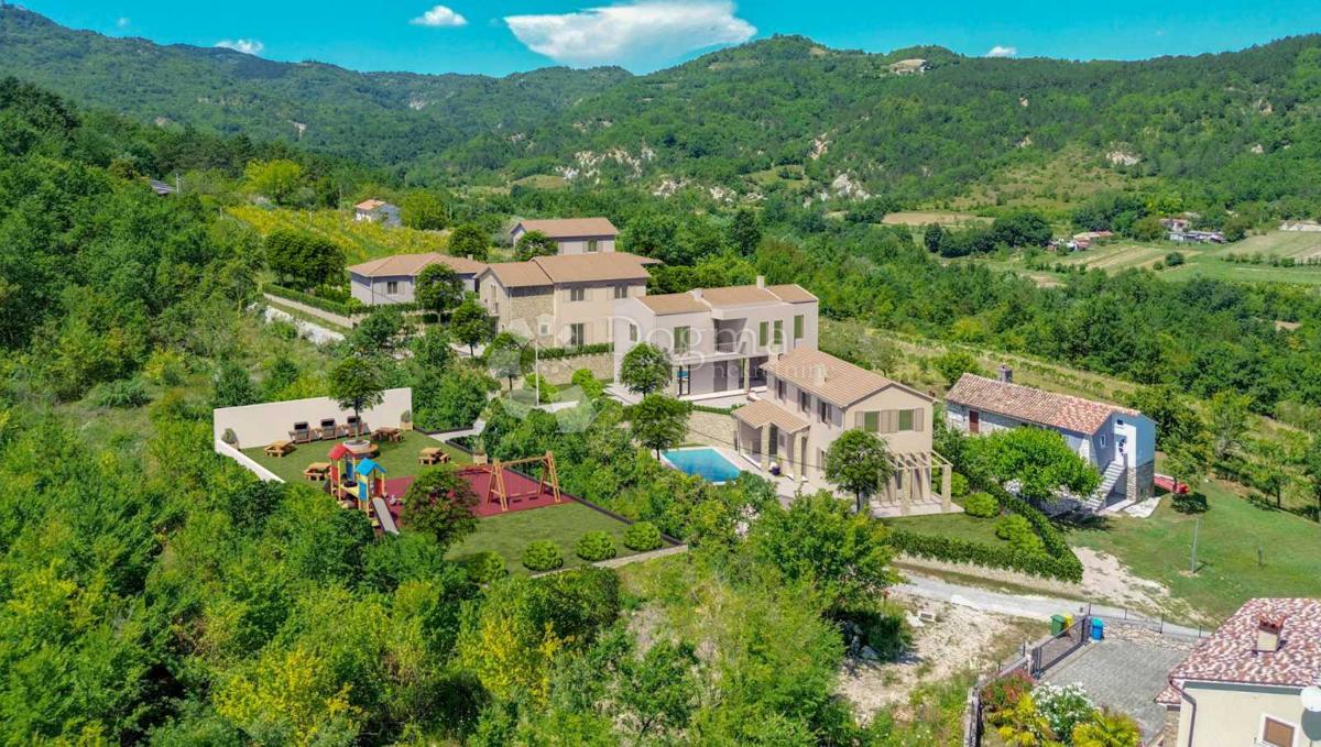 Hiša Labin, 180m2