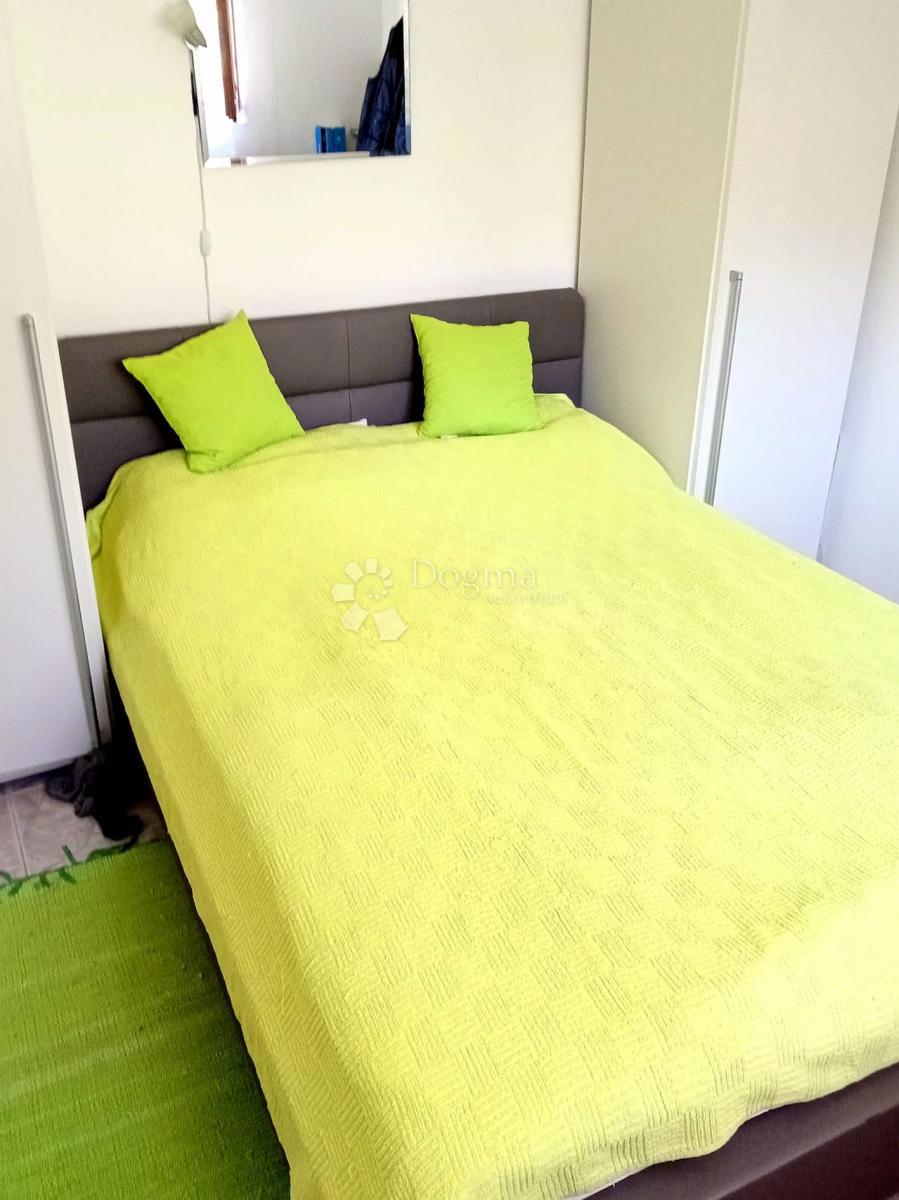 Hiša Dolac, Šibenik, 90m2