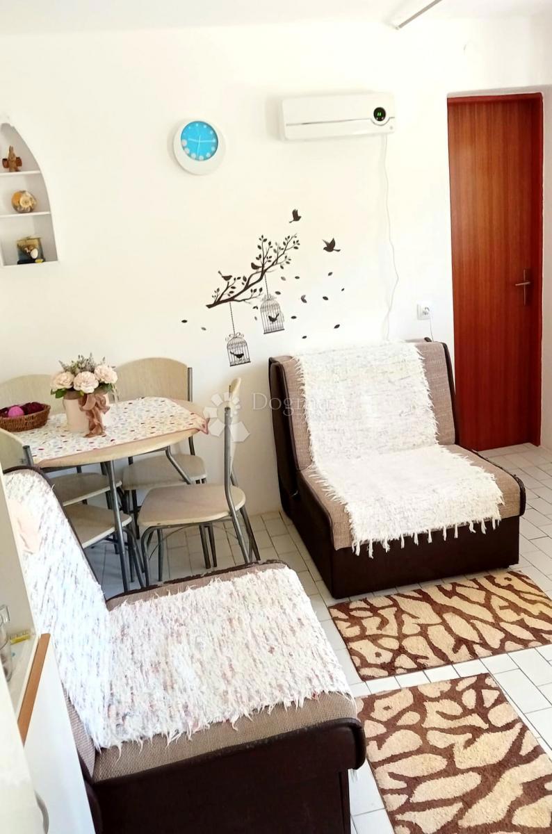 Hiša Dolac, Šibenik, 90m2
