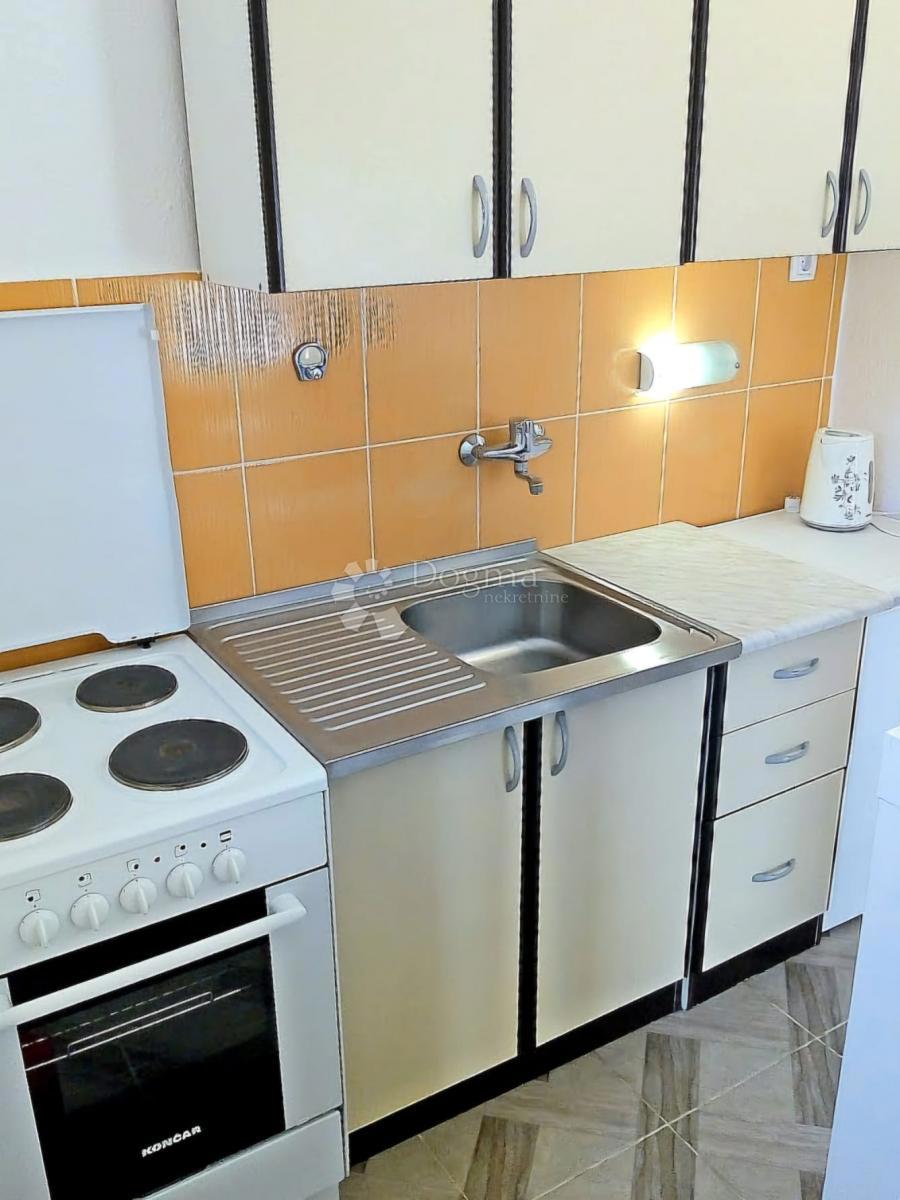 Hiša Dolac, Šibenik, 90m2