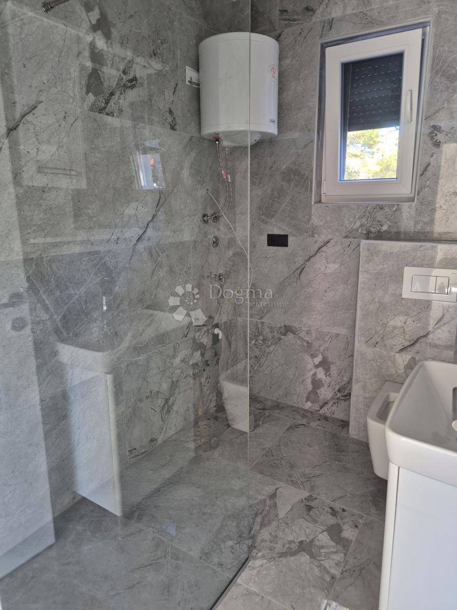 Stanovanje Seline, Starigrad, 57m2