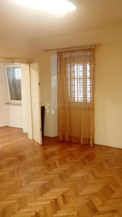 Stanovanje Centar, Rijeka, 93,70m2