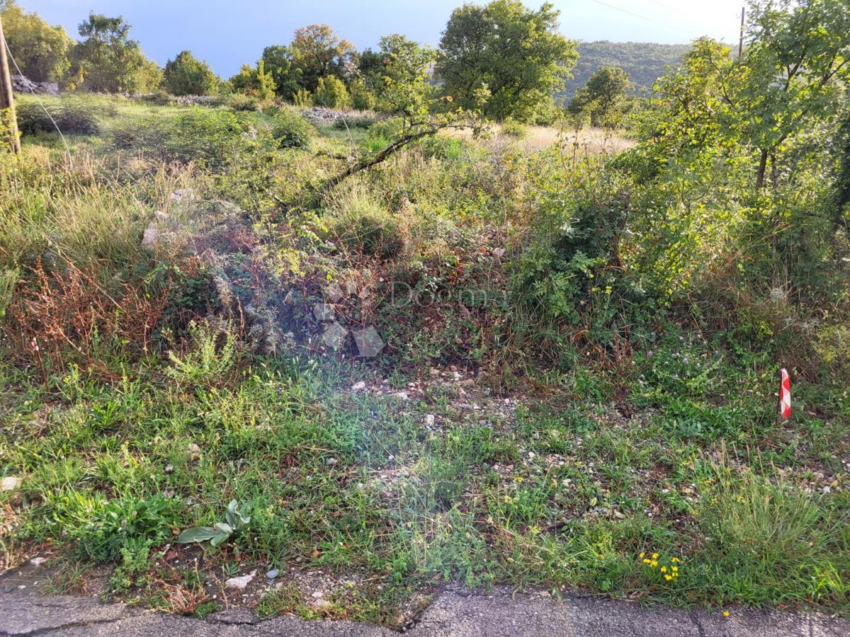 Zazidljivo zemljišče Novi Vinodolski, 668m2