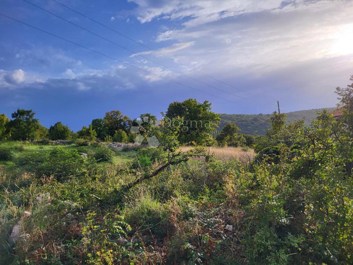 Zazidljivo zemljišče Novi Vinodolski, 668m2