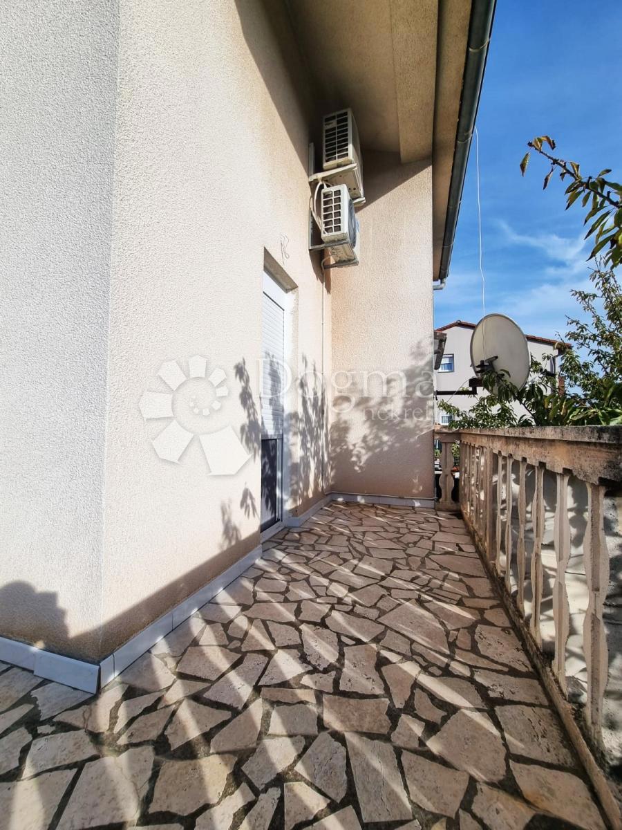 Hiša Busoler, Pula, 180m2