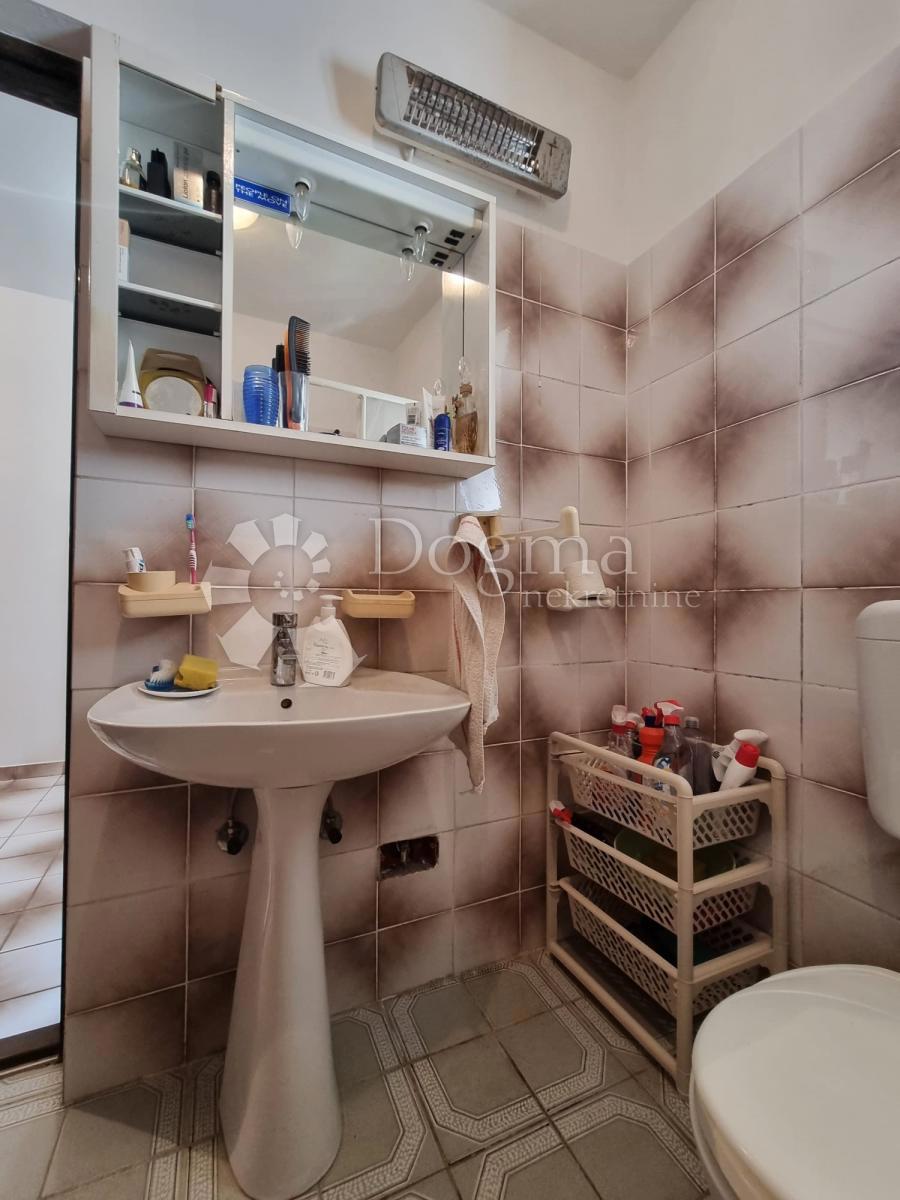 Hiša Busoler, Pula, 180m2