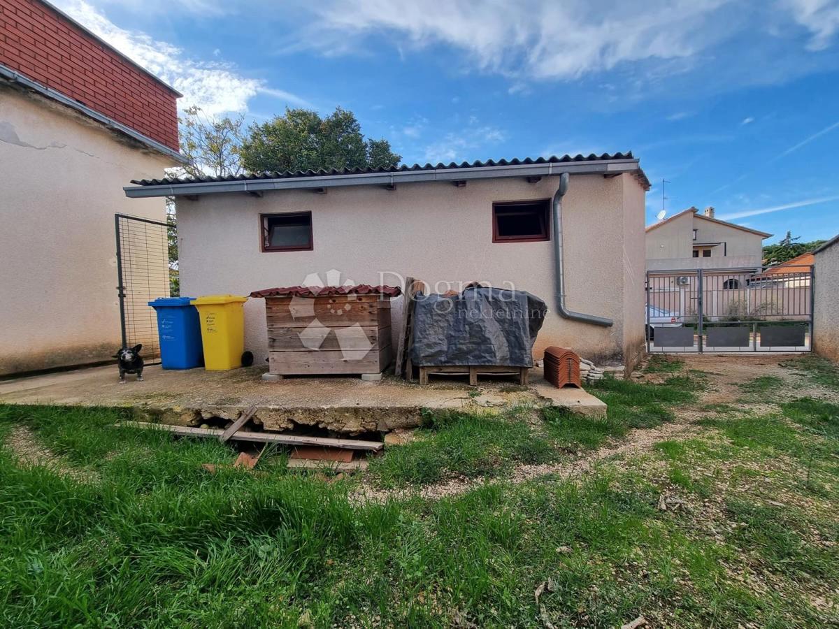Hiša Busoler, Pula, 180m2