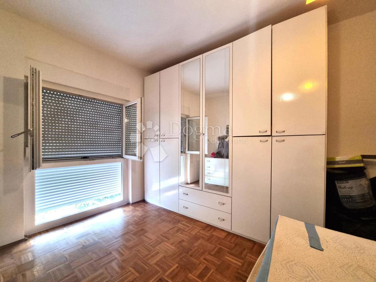 Hiša Busoler, Pula, 180m2