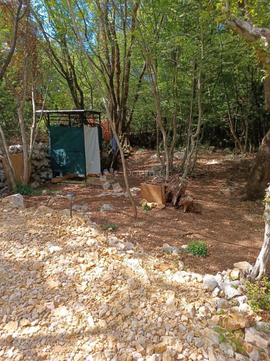Zazidljivo zemljišče Dobrinj, 770m2