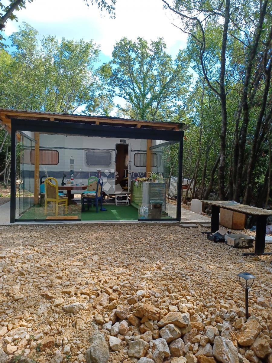 Zazidljivo zemljišče Dobrinj, 770m2