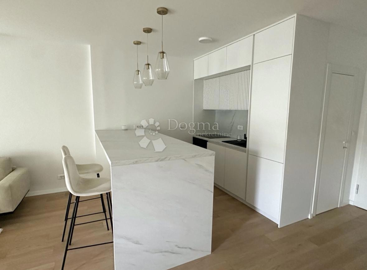 Stanovanje Martinovka, Trnje, 70m2