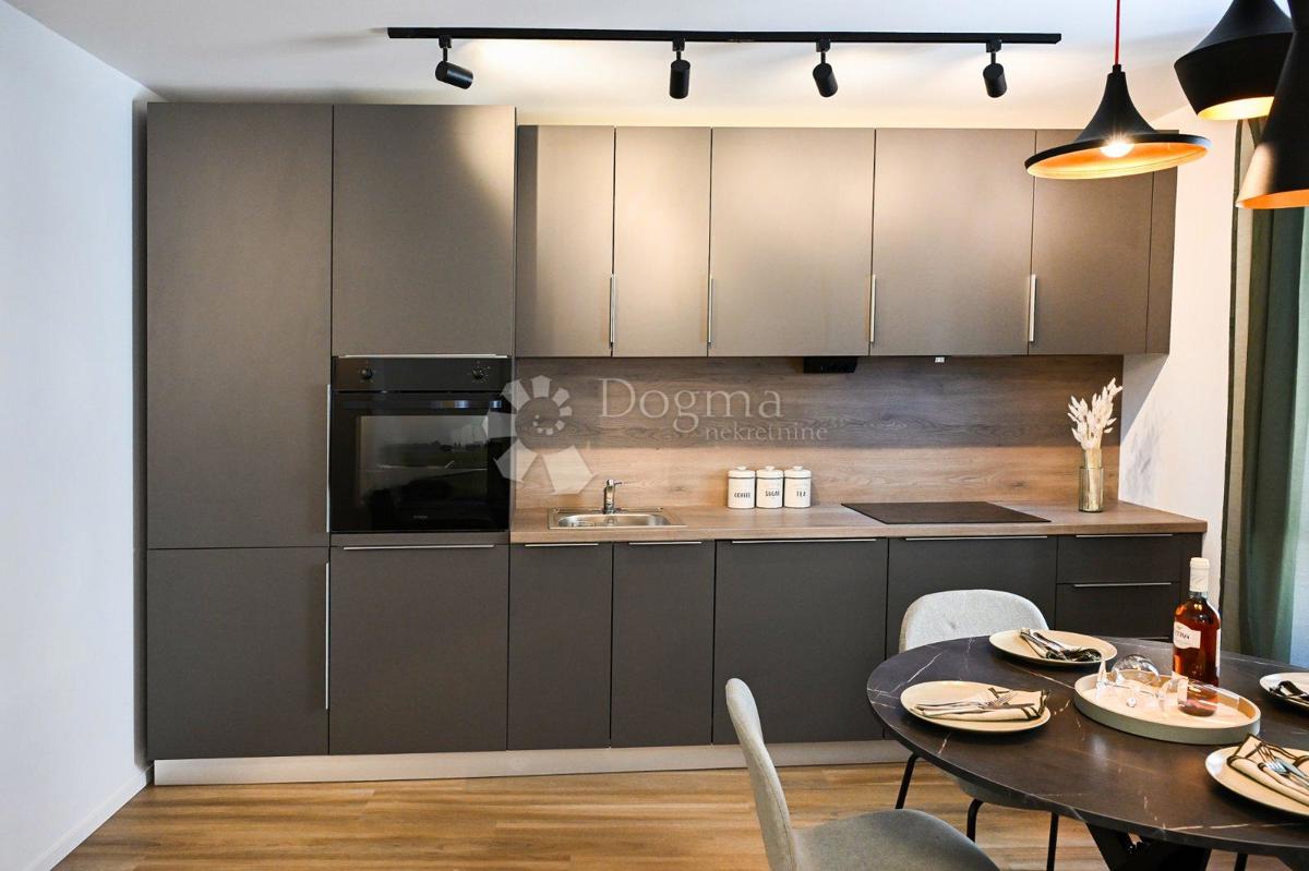 Stanovanje Centar, Rijeka, 93,50m2