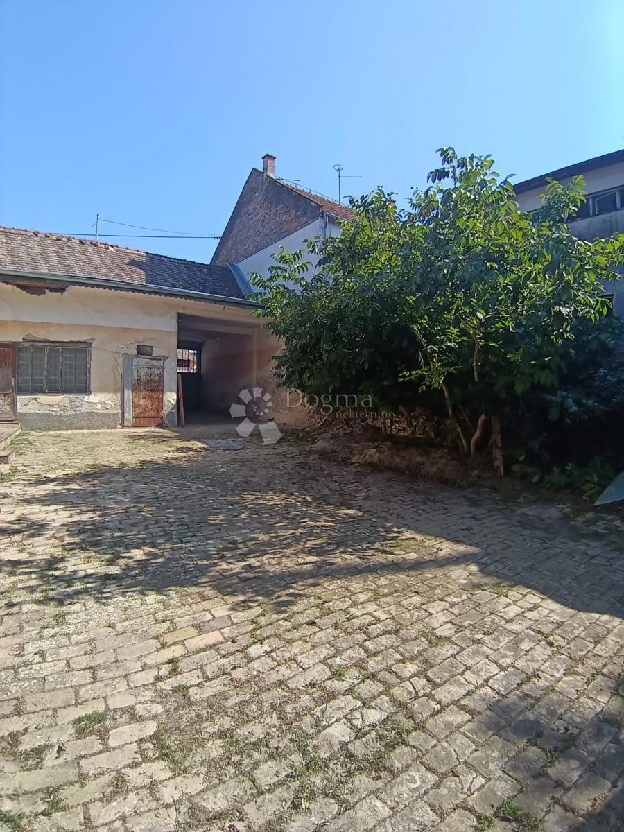 Hiša Darda, 1.150m2